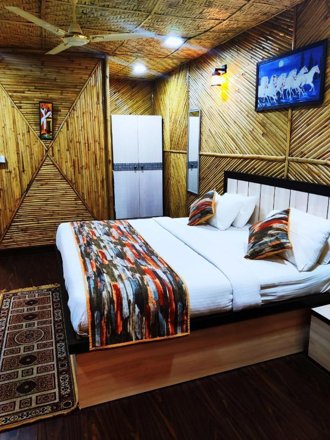 Hotel Bamboo Castle ジャイプール エクステリア 写真