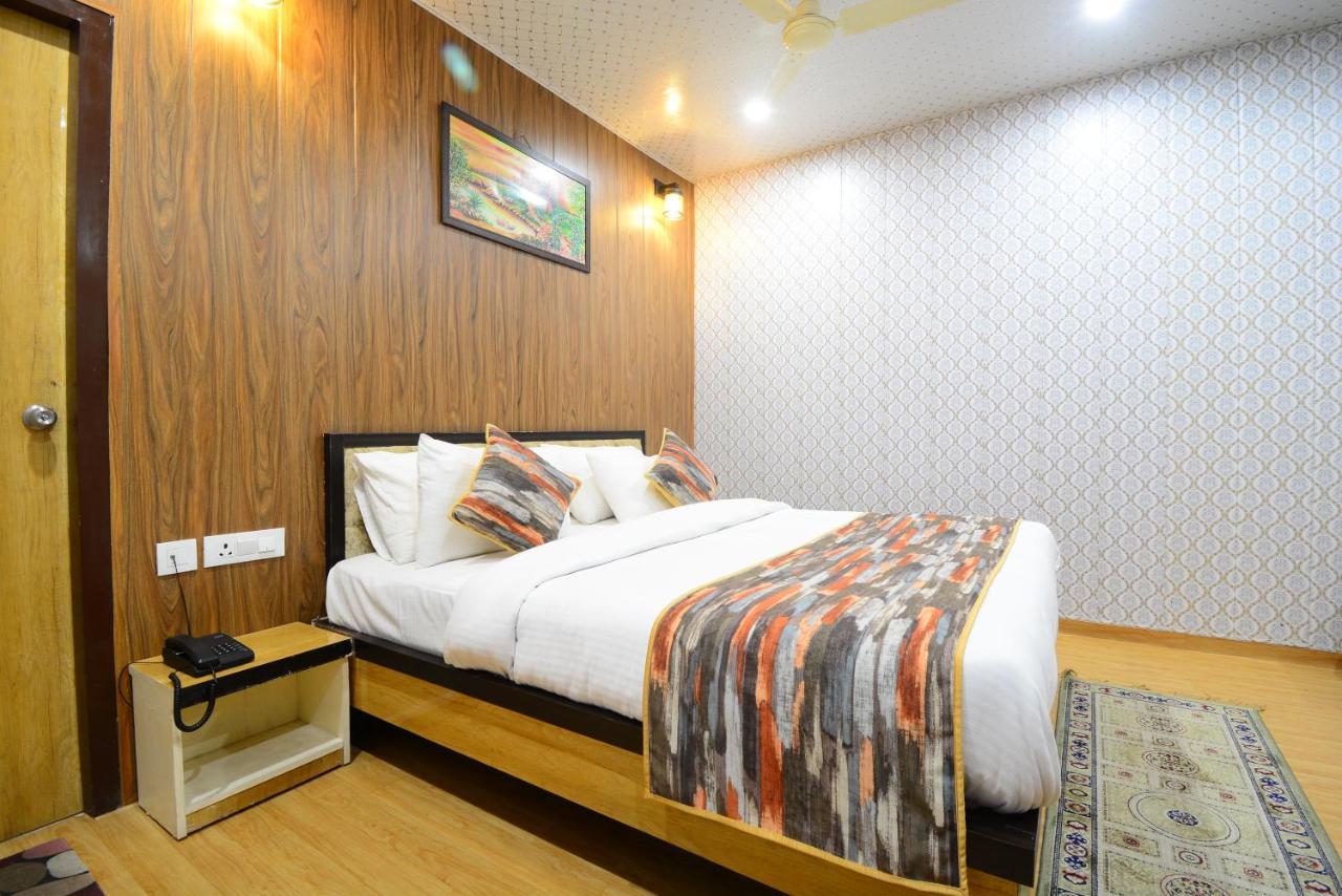 Hotel Bamboo Castle ジャイプール エクステリア 写真